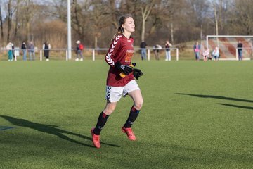 Bild 298 - wBJ SV Wahlstedt - SV Henstedt Ulzburg : Ergebnis: 0:1